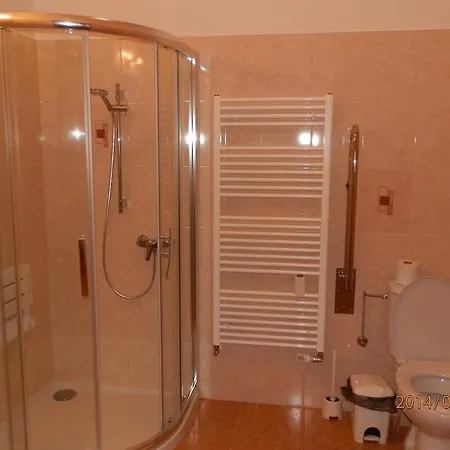 Nadeje 3* Benesov nad Cernou